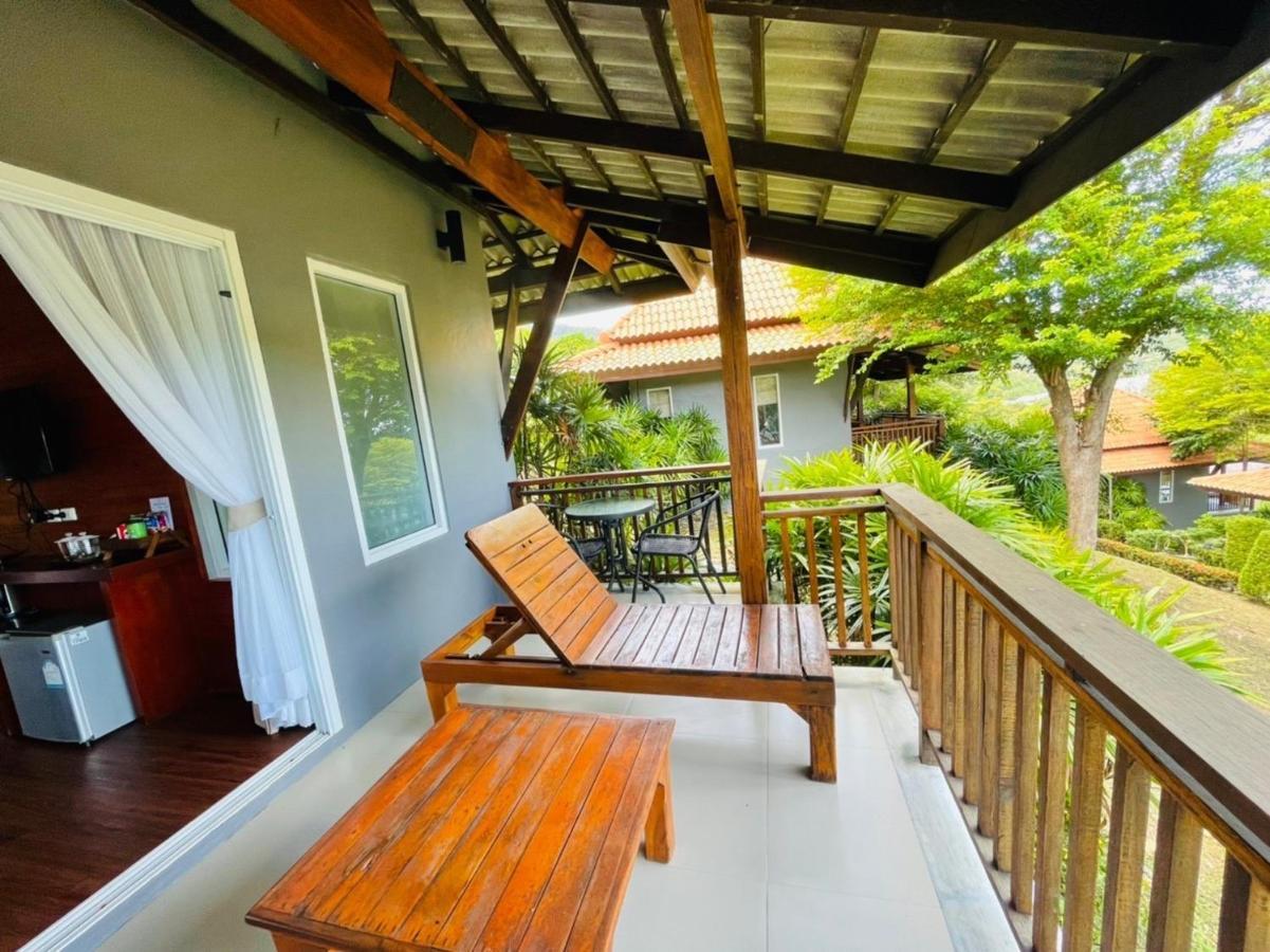 Bakantiang Resort Ko Lanta Exteriör bild