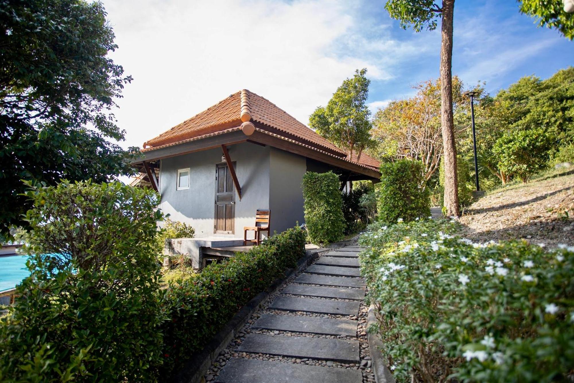 Bakantiang Resort Ko Lanta Exteriör bild